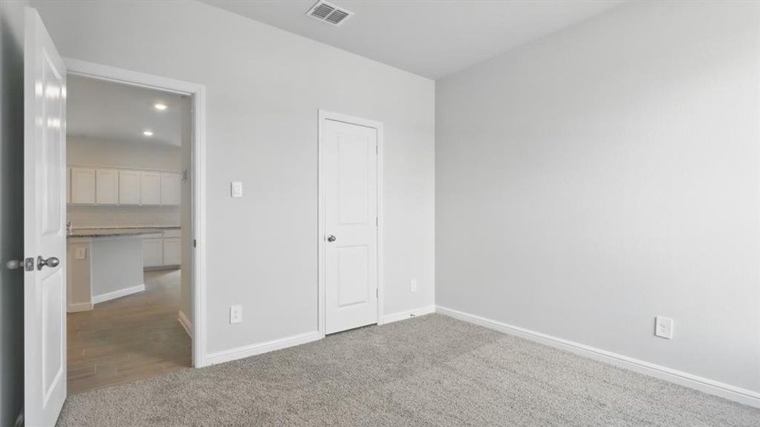 Spacious, unfurnished interior of a new home in Springhill South, Boyd (Image 26).