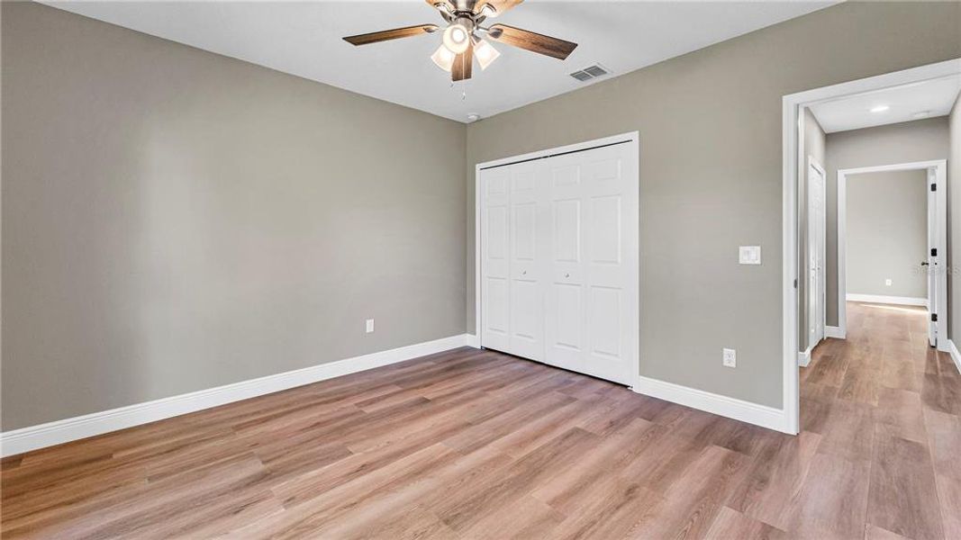 Spacious, unfurnished interior of a new home in , Deltona (Image 8).