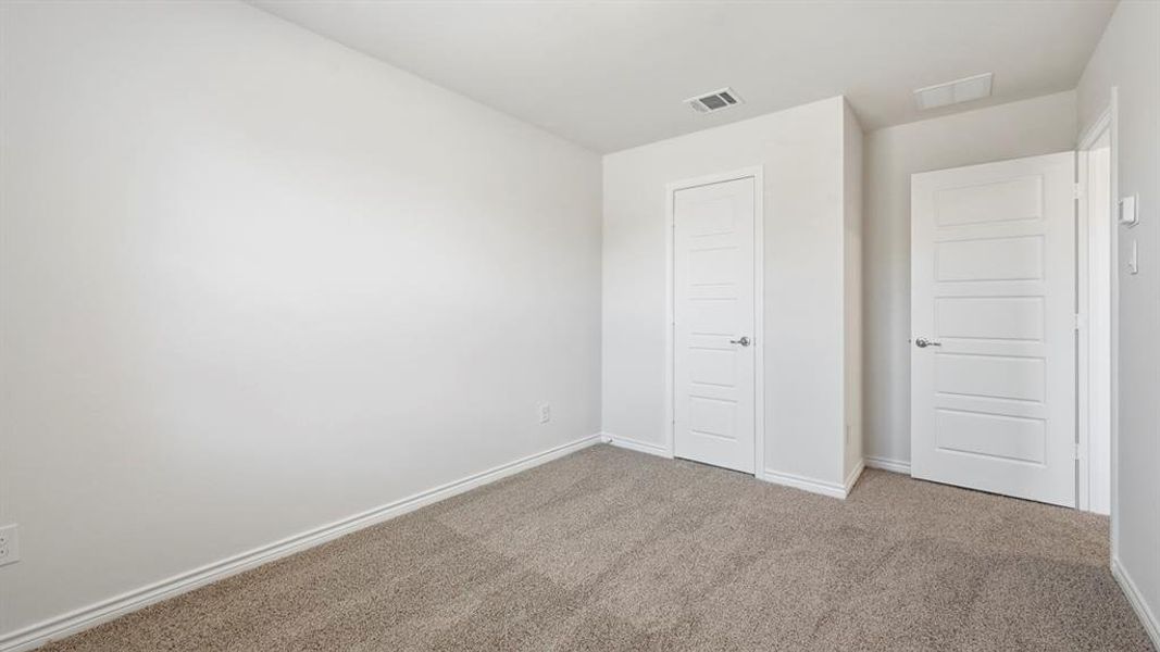 Spacious, unfurnished interior of a new home in Silverado, Aubrey (Image 35).