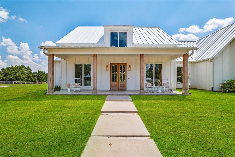 Front exterior of a new home in , Whitesboro, TX, highlighting curb appeal (Image 20). Front exterior of a new home in , Whitesboro, TX, highlighting curb appeal (Image 20).