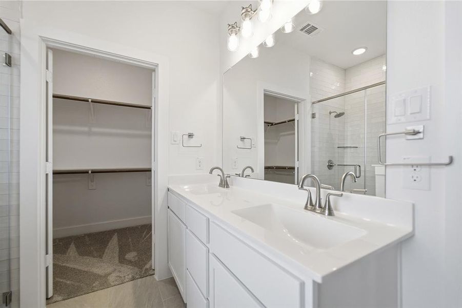 Furnished interior view inside a new home in Westridge, McKinney (Image 10).