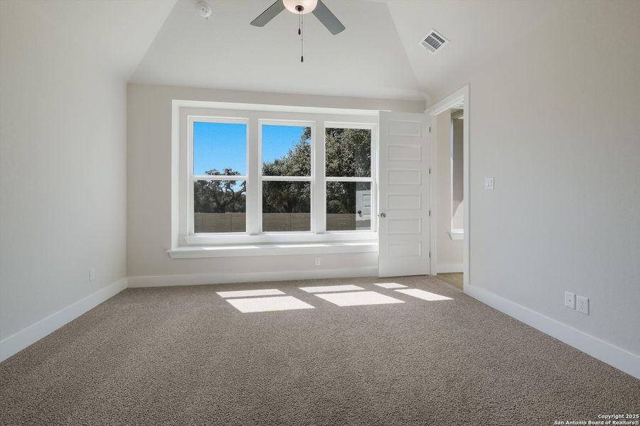 Spacious, unfurnished interior of a new home in The Grove at Vintage Oaks, New Braunfels (Image 29). Spacious, unfurnished interior of a new home in The Grove at Vintage Oaks, New Braunfels (Image 29).