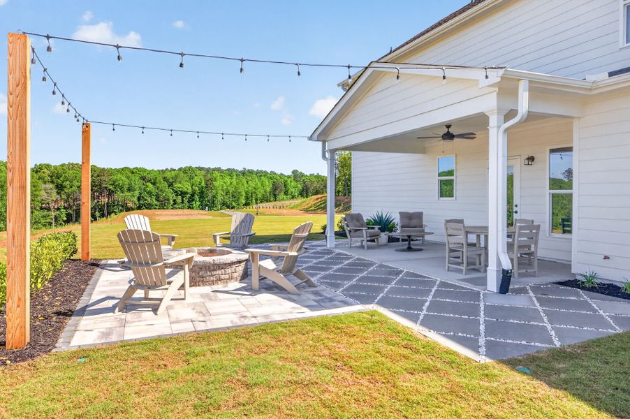 Representative exterior details of a home built from the Riverton by Pulte Homes in Riversprings, Dacula (Image 3).