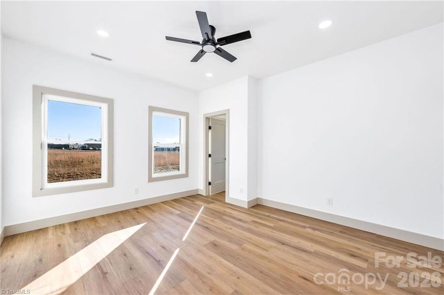 Spacious, unfurnished interior of a new home in , Hickory (Image 27).