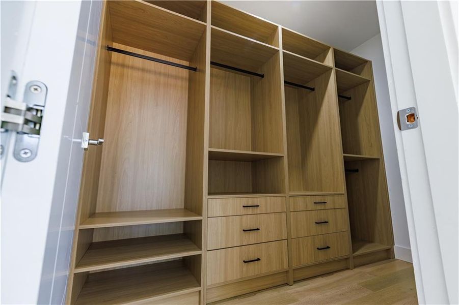 Image 94 of a home in .