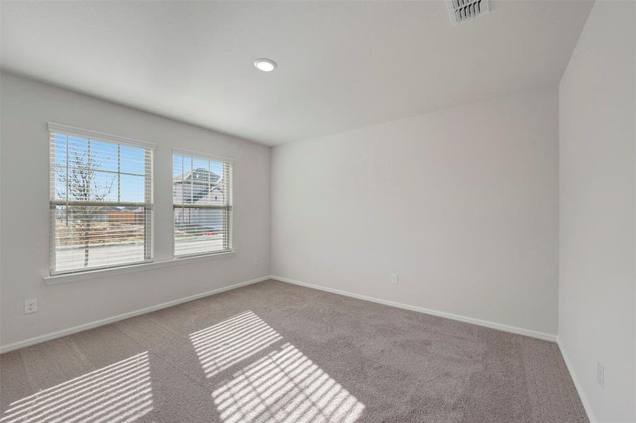 Spacious, unfurnished interior of a new home in Sagebrook, Argyle (Image 17). Spacious, unfurnished interior of a new home in Sagebrook, Argyle (Image 17).
