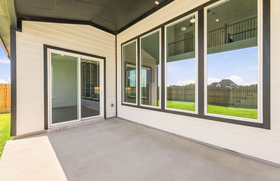 Exterior details and patio area of a home in Kuempel Estates, Pflugerville (Image 28).