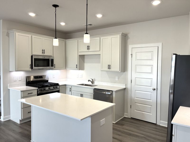 Furnished interior view inside a new home in Holly Ridge, Greenville (Image 6).