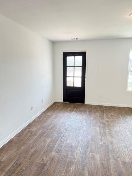 Spacious, unfurnished interior of a new home in Marie Village, Conroe (Image 10). Spacious, unfurnished interior of a new home in Marie Village, Conroe (Image 10).