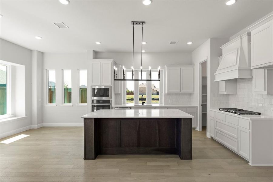 12. 2207 Morris - Kitchen 12. 2207 Morris - Kitchen