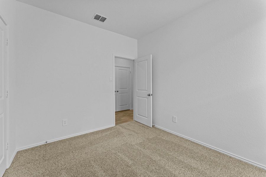 Spacious, unfurnished interior of a new home in , Kyle (Image 14).