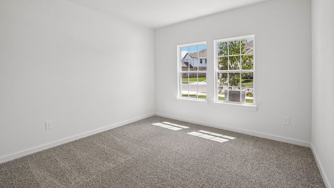 Spacious, unfurnished interior of a new home in Rosenbusch Ranch, Leander (Image 28).