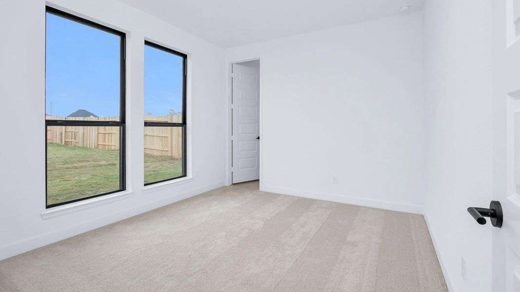 Spacious, unfurnished interior of a new home in Briarley 70', Montgomery (Image 16).