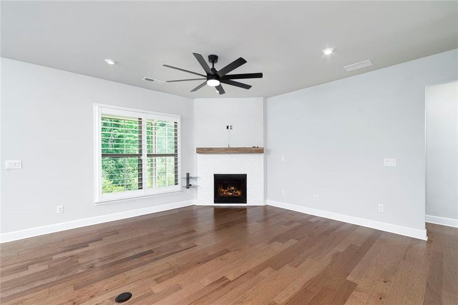 Spacious, unfurnished interior of a new home in Wimberly, Powder Springs (Image 19).