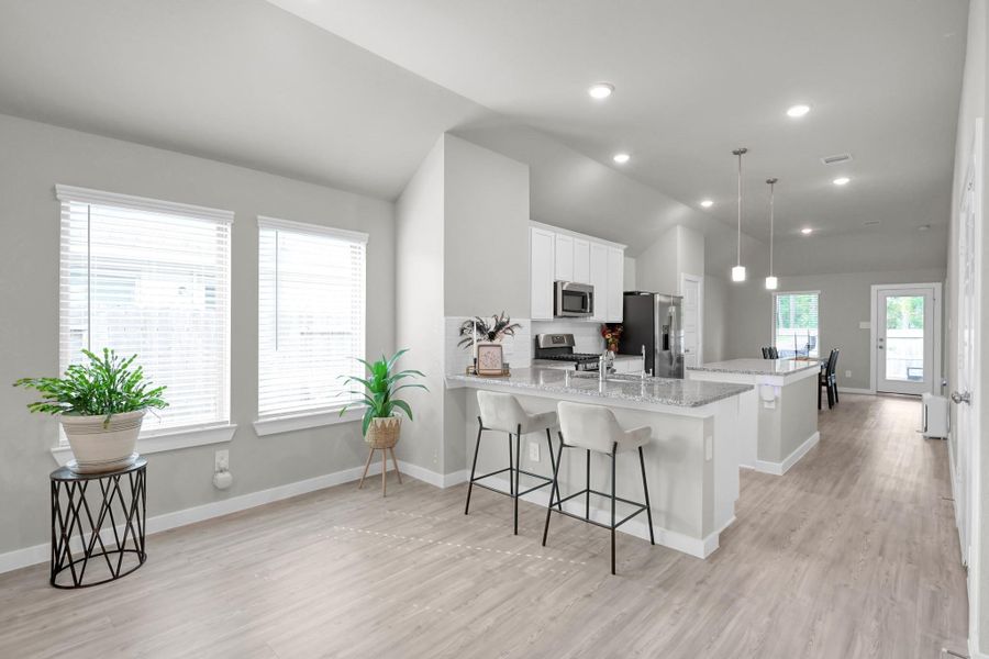 Kitchen & Dining Kitchen & Dining