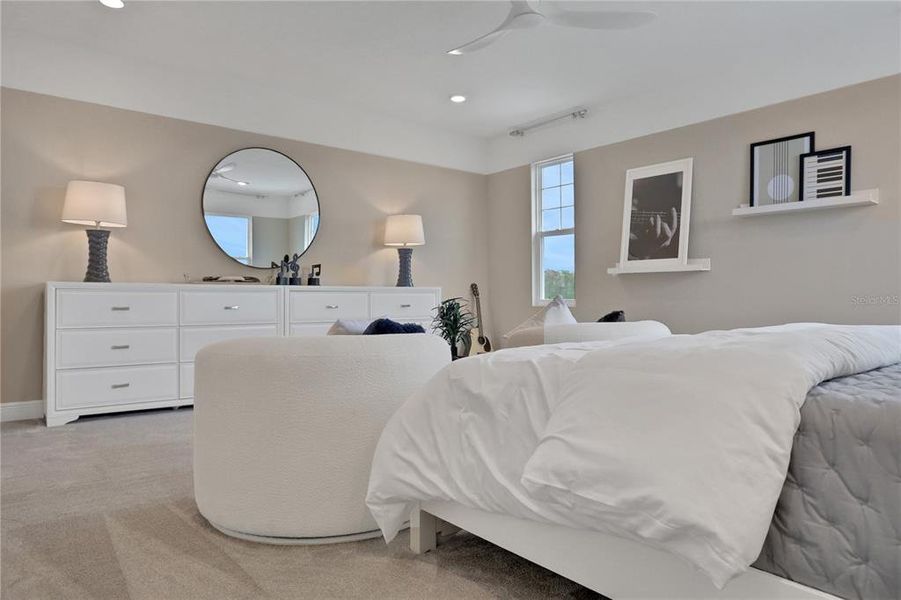 Furnished interior view inside a new home in Angeline, Land O' Lakes (Image 39).
