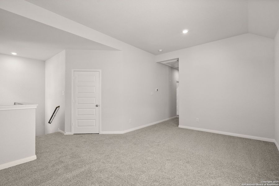 Spacious, unfurnished interior of a new home in Melissa Ranch, San Antonio (Image 22). Spacious, unfurnished interior of a new home in Melissa Ranch, San Antonio (Image 22).
