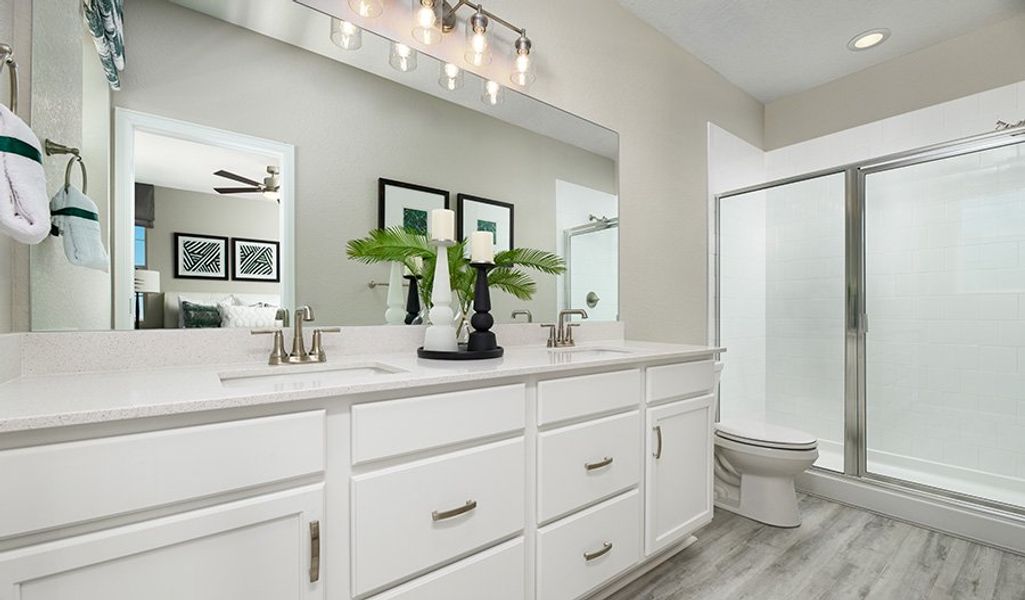 Chicago-P770-PHX Bathroom