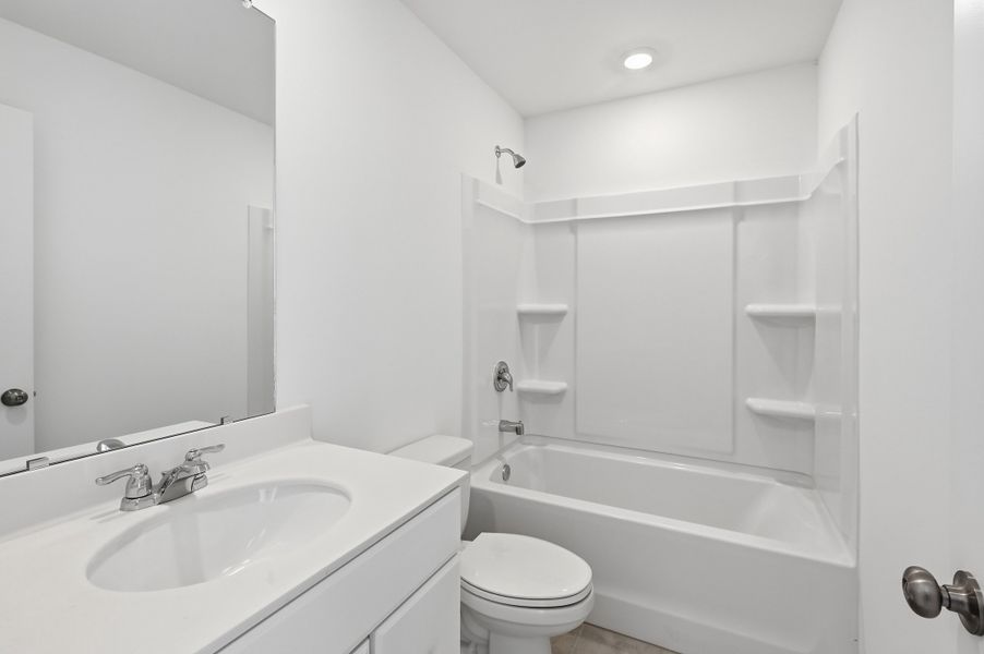 Furnished interior view inside a new home in Rosewood Farm, Lawrenceville (Image 7).