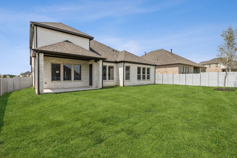 Representative exterior details of a home built from the Acadia by Centre Living Homes in Painted Tree Lakeside, McKinney (Image 3).