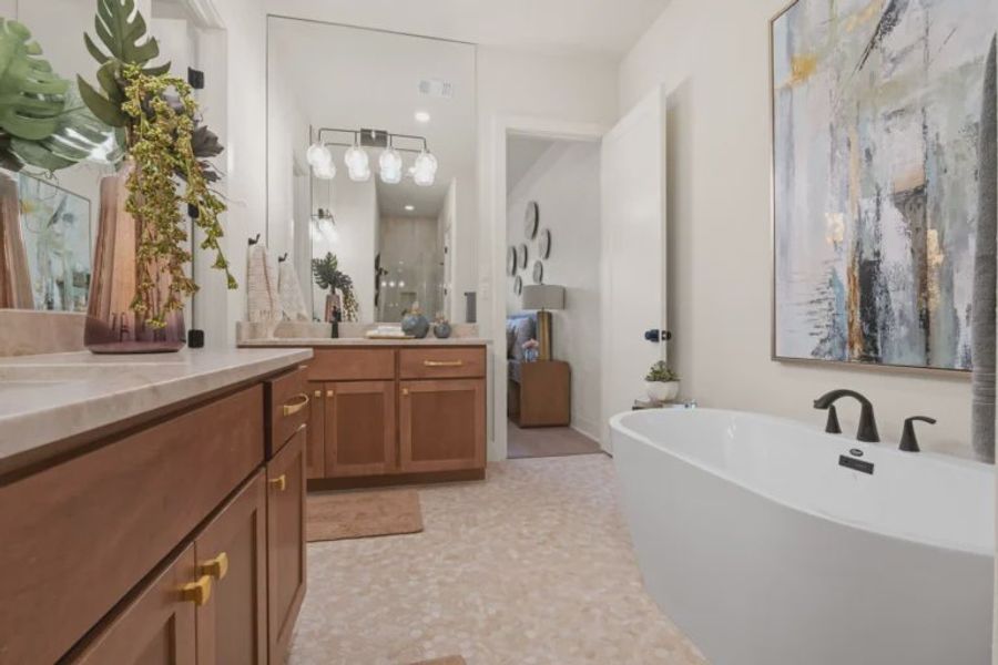 Bathroom with Standalone Tub