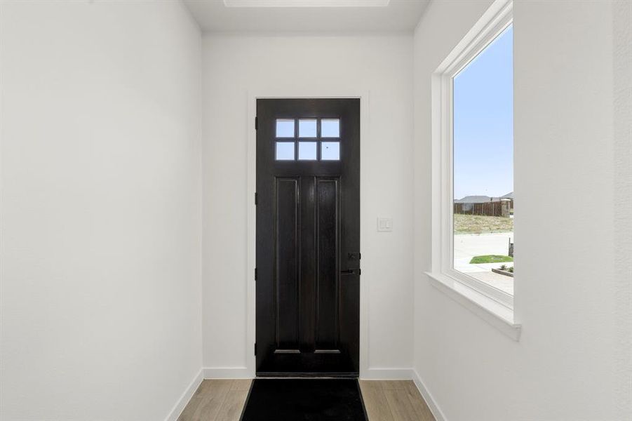03. 1208 Eclipse Way - Entry