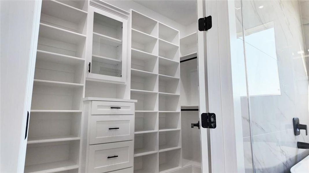 Image 39 of a home in .