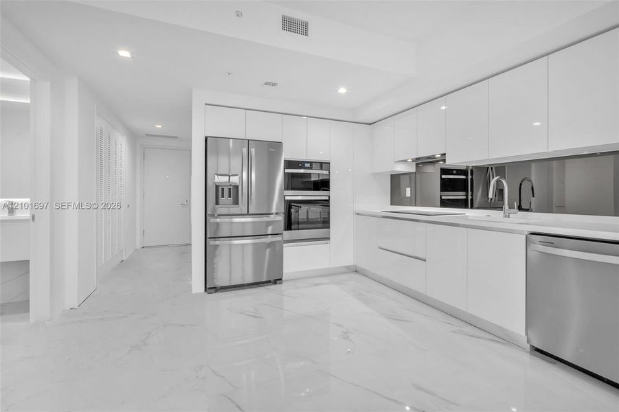 Image 59 of a home in .