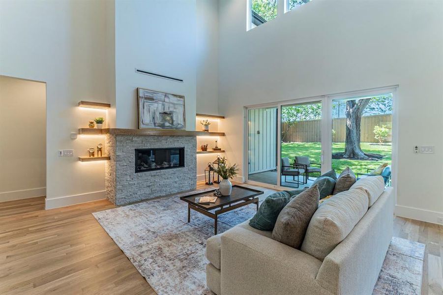 Furnished interior view inside a new home in , Dallas (Image 19).