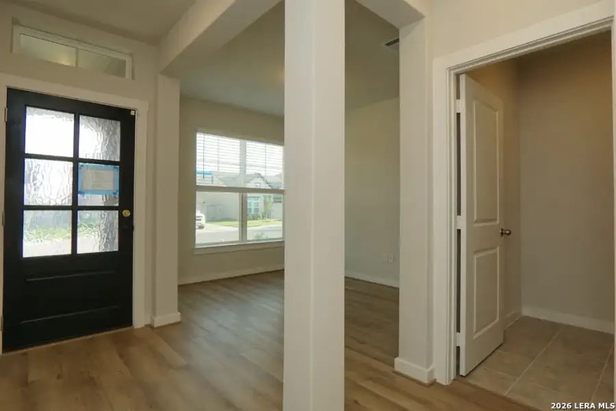 Spacious, unfurnished interior of a new home in Ladera - High Point 45', San Antonio (Image 31). Spacious, unfurnished interior of a new home in Ladera - High Point 45', San Antonio (Image 31).
