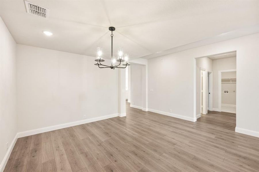 Spacious, unfurnished interior of a new home in Ridge Ranch, Mesquite (Image 30).