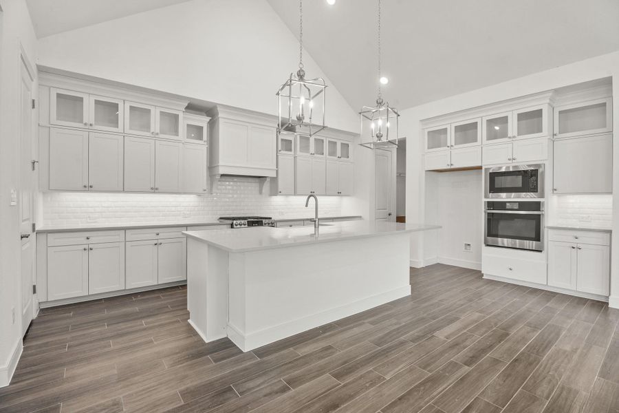 Stunning kitchen (*Photo not of actual home and used for illustration purposes only.) Stunning kitchen (*Photo not of actual home and used for illustration purposes only.)