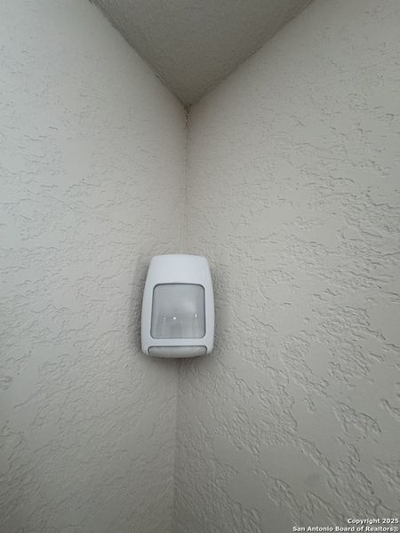 Image 23 of a home in .