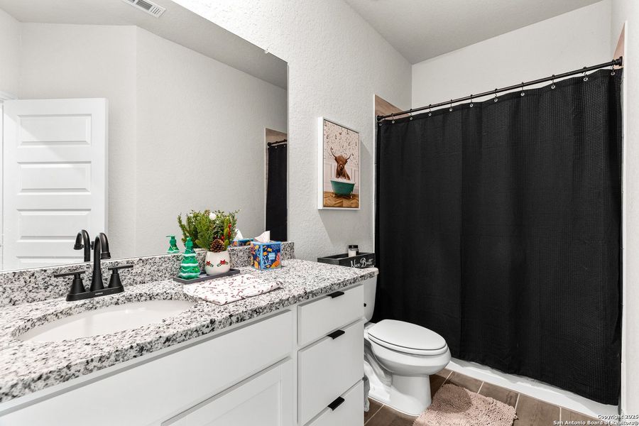 Furnished interior view inside a new home in , Cibolo (Image 24). Furnished interior view inside a new home in , Cibolo (Image 24).