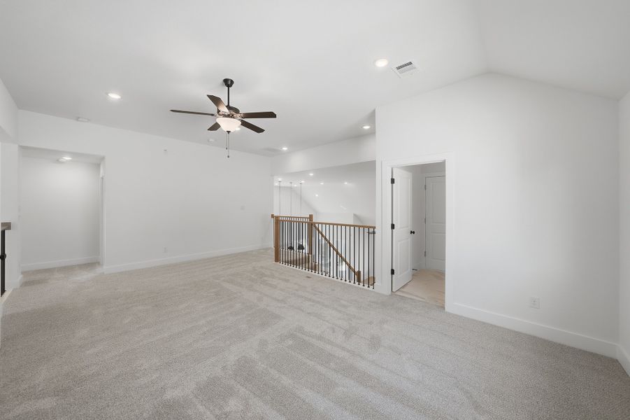 Spacious, unfurnished interior of a new home in Tavolo Park, Fort Worth (Image 29). Spacious, unfurnished interior of a new home in Tavolo Park, Fort Worth (Image 29).