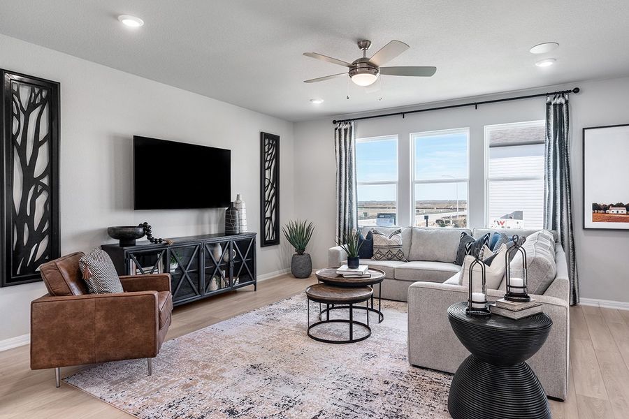 Furnished interior view inside a new home in Longview, Del Valle (Image 4).
