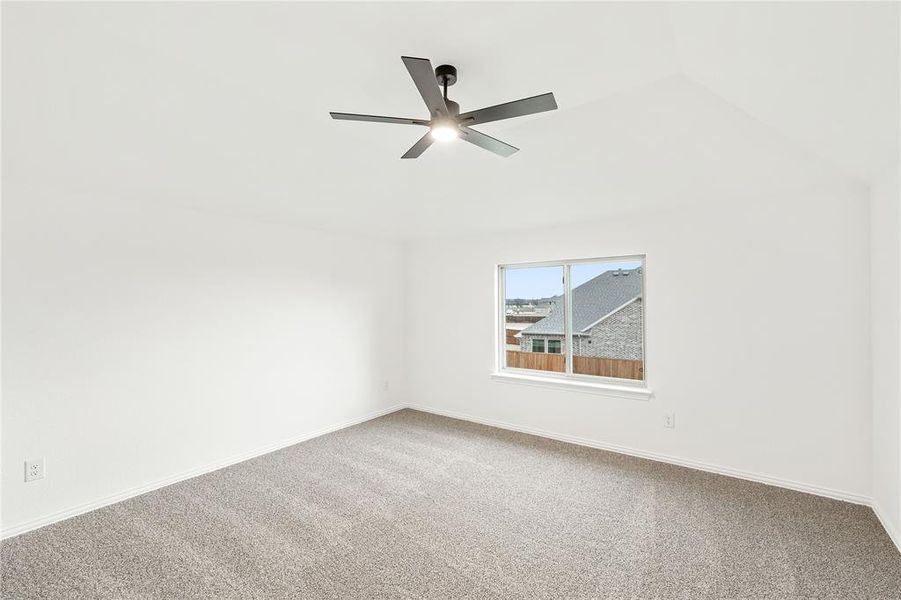 Spacious, unfurnished interior of a new home in Stone River Glen 60s, Royse City (Image 39).