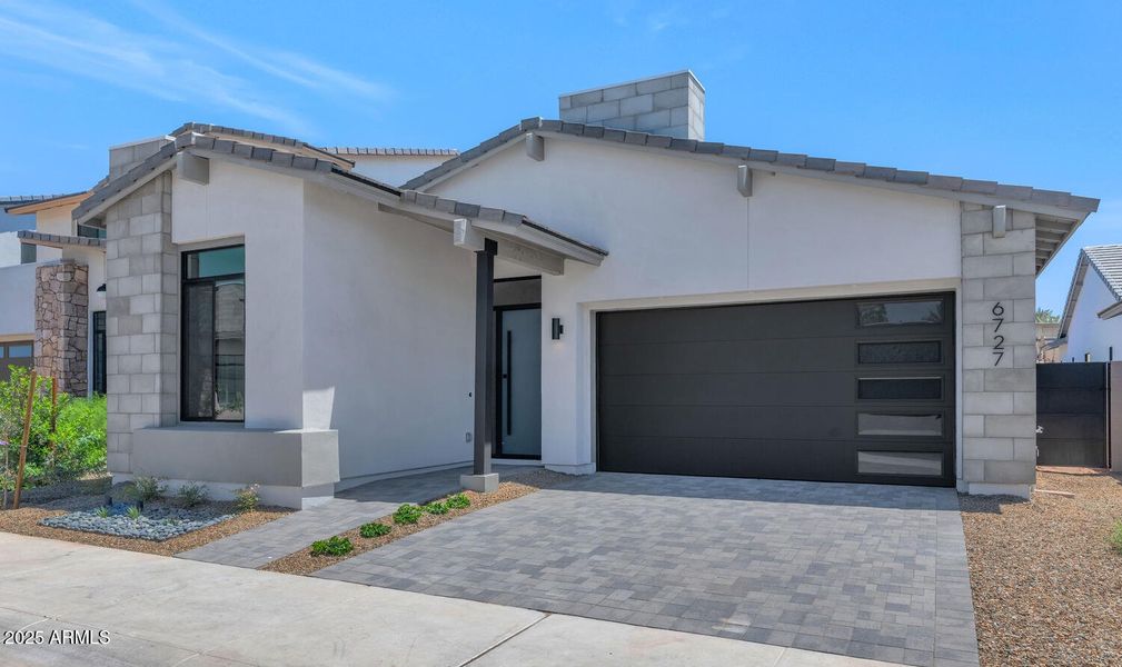 6727 N 9th Dr-large-009-032-6727 N 9th D 6727 N 9th Dr-large-009-032-6727 N 9th D