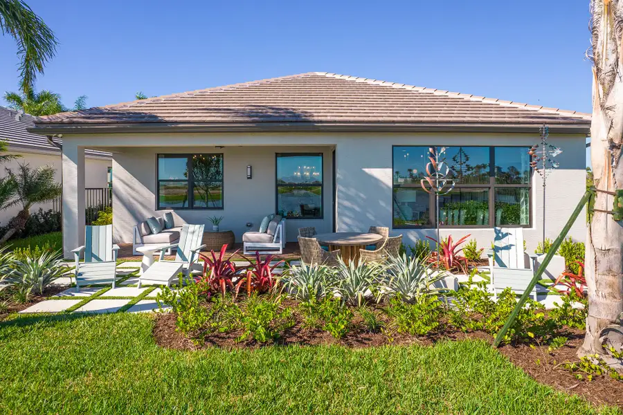 Representative exterior details of a home built from the Sanderling by GL Homes in Valencia Parc at Riverland, Port St. Lucie (Image 3).