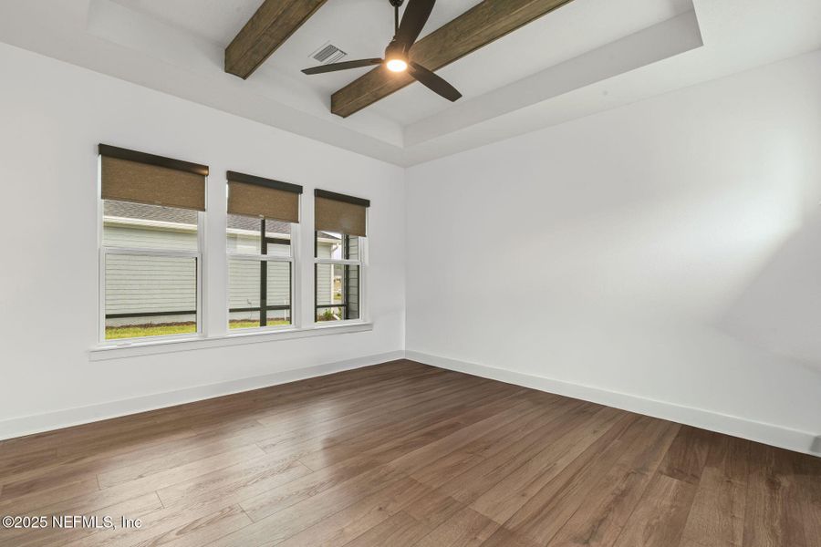 Spacious, unfurnished interior of a new home in Seven Pines 50' Rear Entry, Jacksonville (Image 70).
