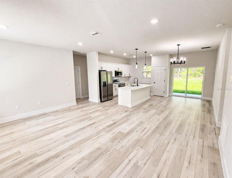Spacious, unfurnished interior of a new home in , Dunnellon (Image 22).