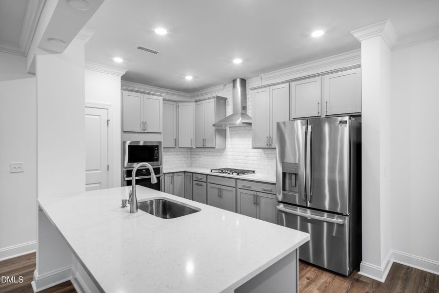 SUN_Stoneriver_Pic_LandrumIII-20