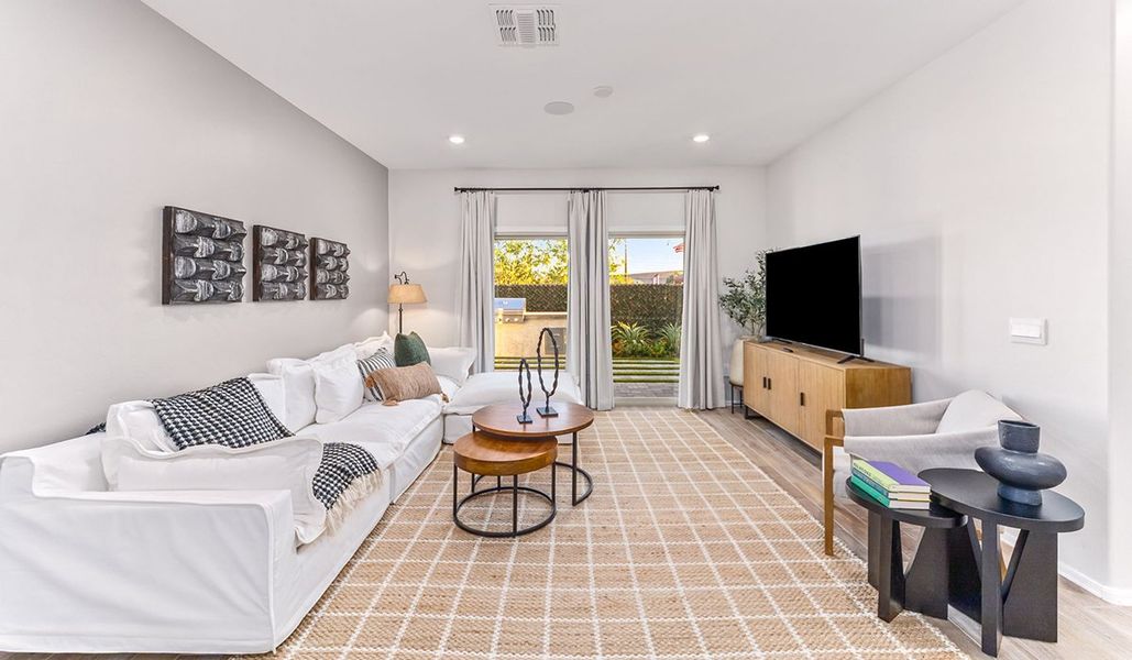Representative furnished interior of a home built from the Caroline by D.R. Horton in Coronet at Gladden Farms, Marana (Image 12).