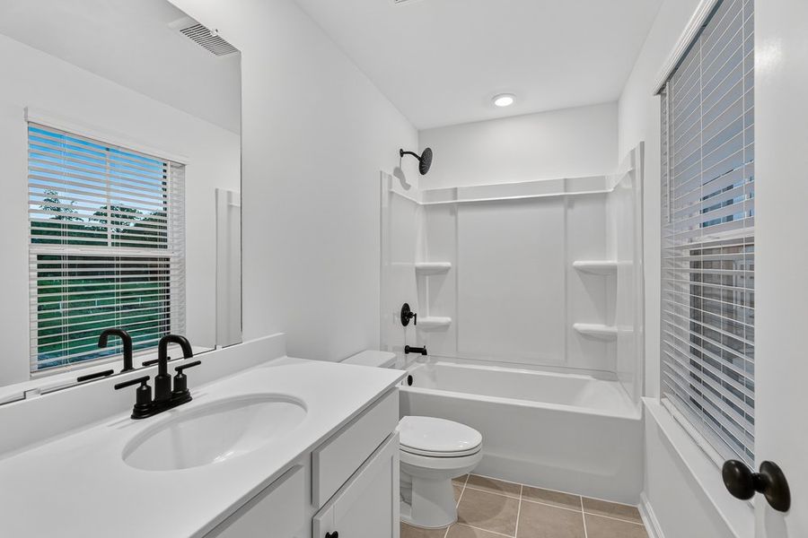Furnished interior view inside a new home in Rosewood Farm, Lawrenceville (Image 19).
