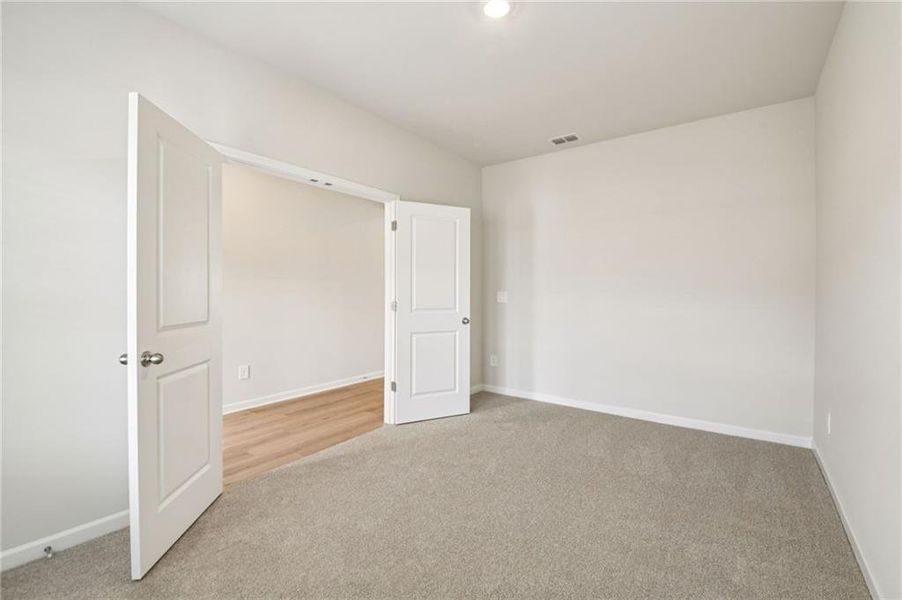 Spacious, unfurnished interior of a new home in Creekside at Oxford Park, Fairburn (Image 52). Spacious, unfurnished interior of a new home in Creekside at Oxford Park, Fairburn (Image 52).