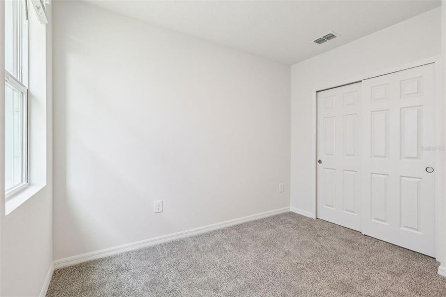 Spacious, unfurnished interior of a new home in , Lake Alfred (Image 26).