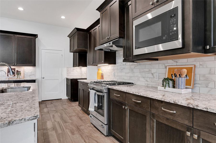 Furnished interior view inside a new home in Lago Mar, Texas City (Image 8). Furnished interior view inside a new home in Lago Mar, Texas City (Image 8).