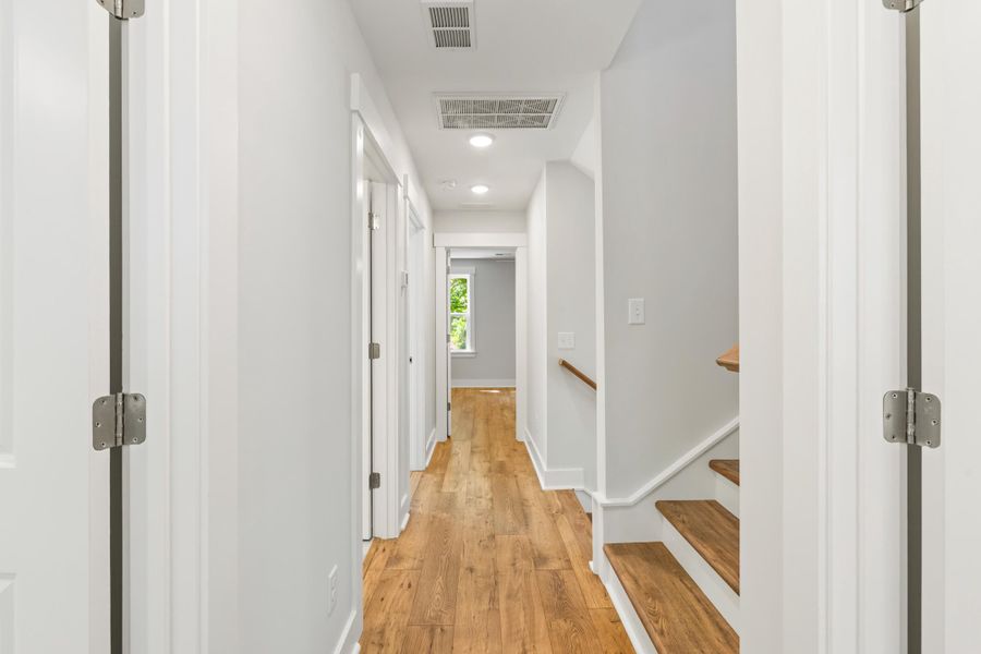 Spacious, unfurnished interior of a new home in , Charleston (Image 38).