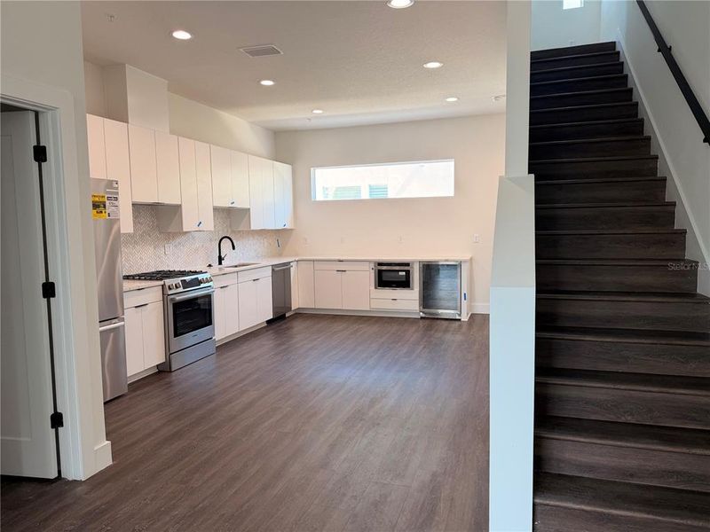 Furnished interior view inside a new home in , St. Petersburg (Image 9).