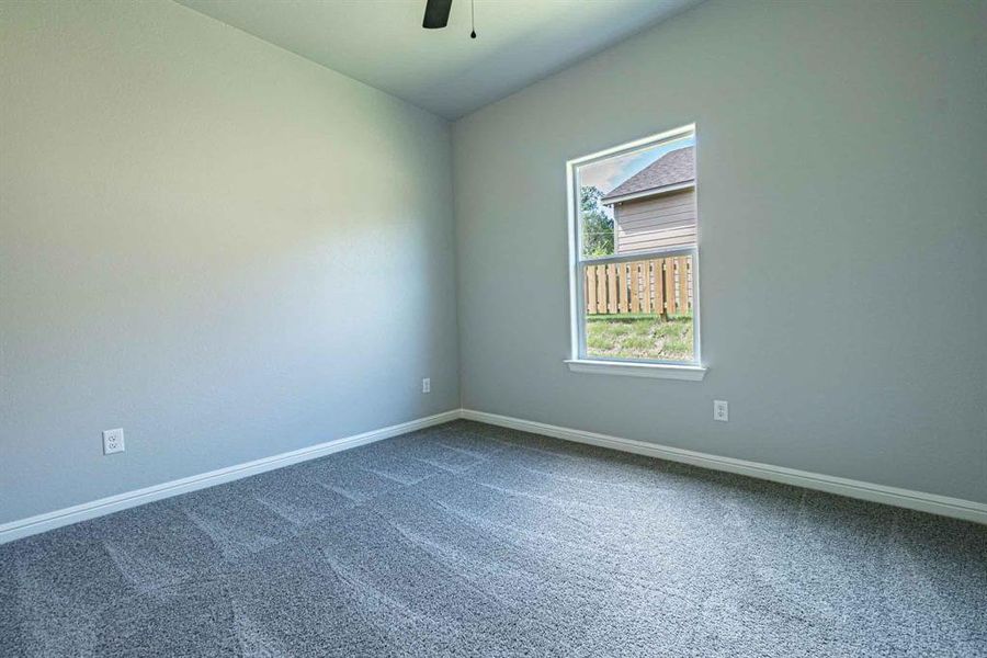 Spacious, unfurnished interior of a new home in , Granbury (Image 31).
